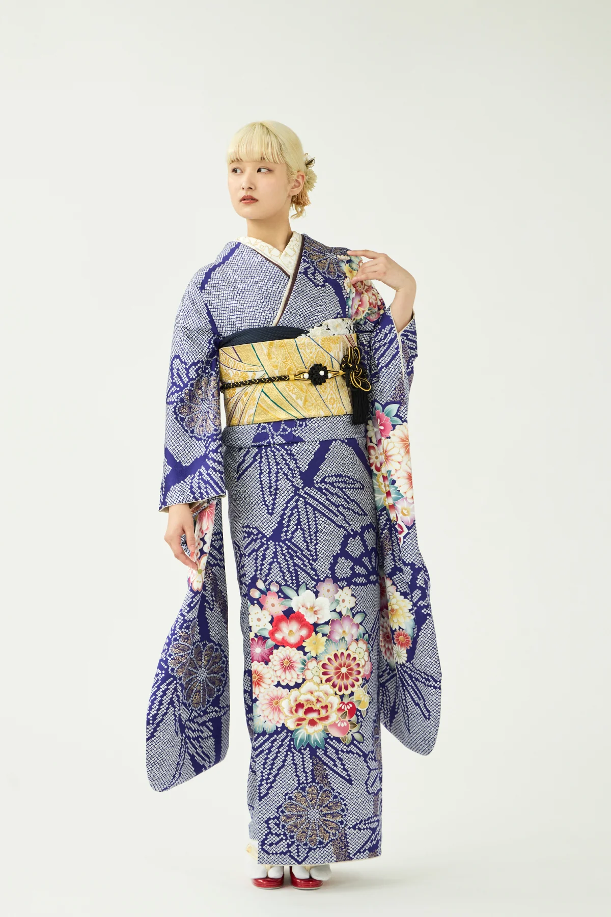 振袖／夢瞬く日に／濃紺 | 振袖レンタル·購入や成人式の着付けは