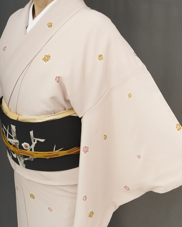 絞り柄の飛び柄小紋 - きもの英（きものはなぶさ）