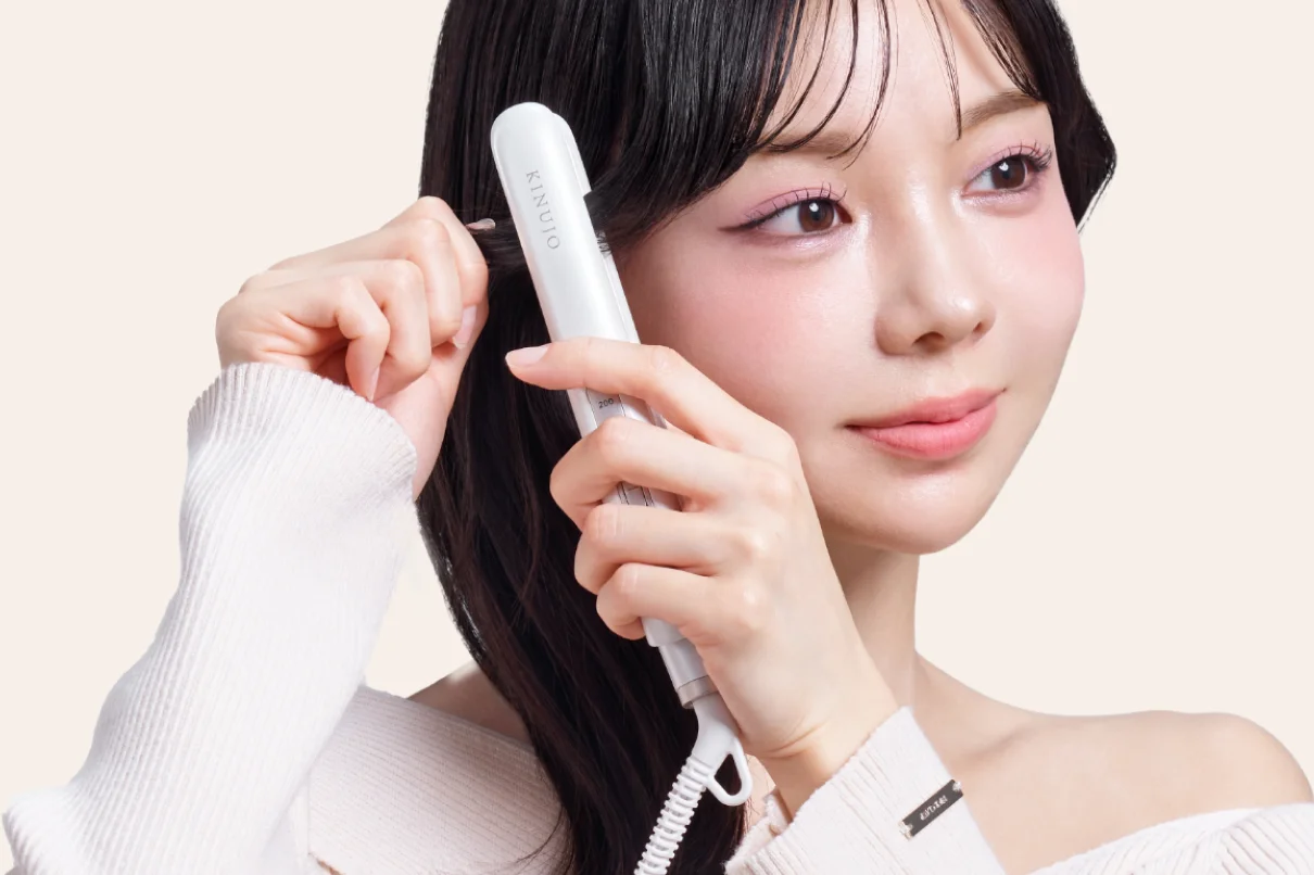 KINUJO MINI IRON -deux-｜前髪も潤うミニアイロン。海外対応。