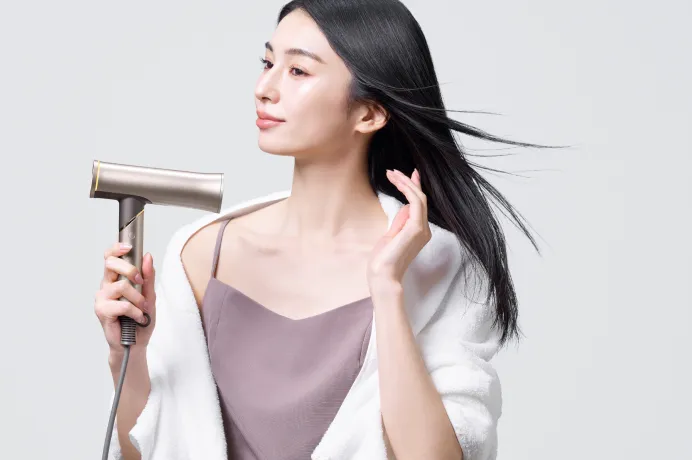 KINUJO Hair Dryer Voyage（ボヤージュ）｜世界対応のヘアドライヤーが