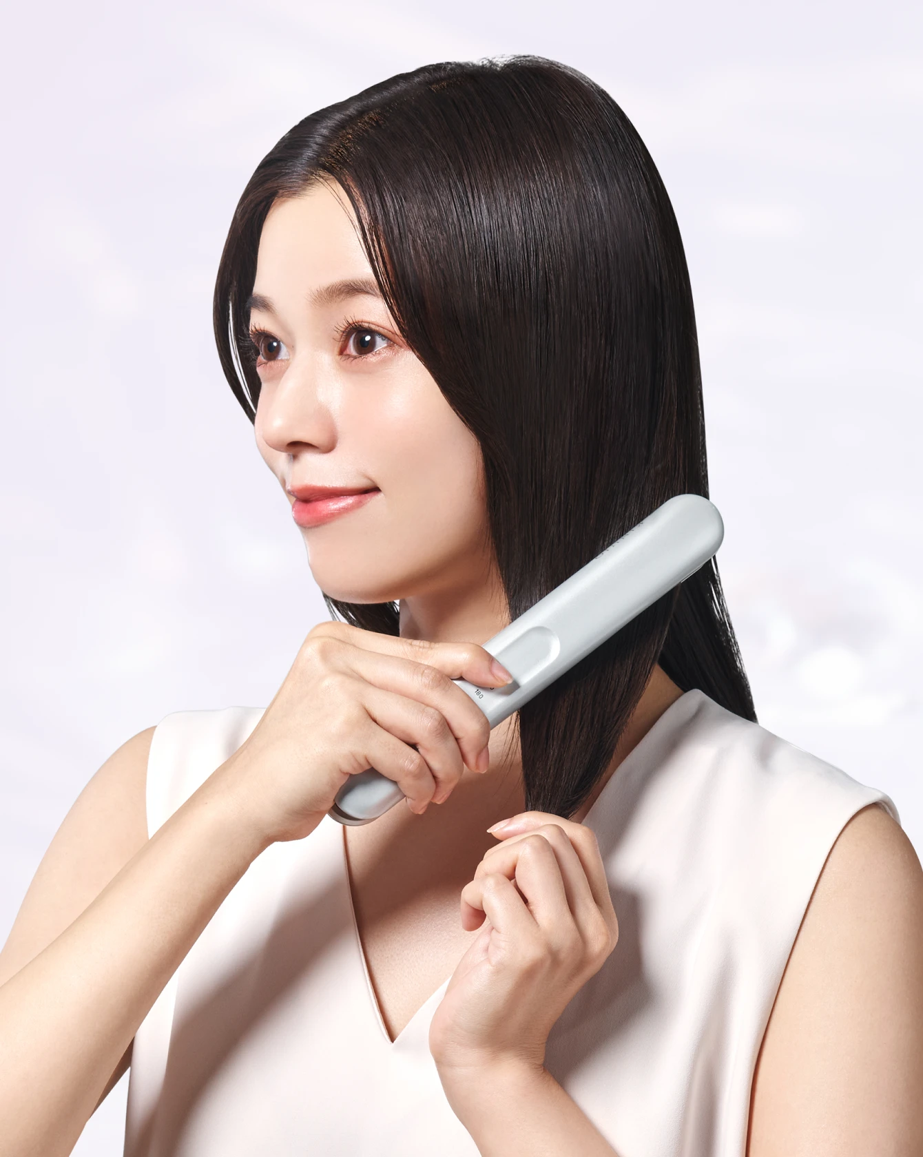 Luxejewel（ラグジュエル）｜コードレスヘアアイロン。持ち運びに便利