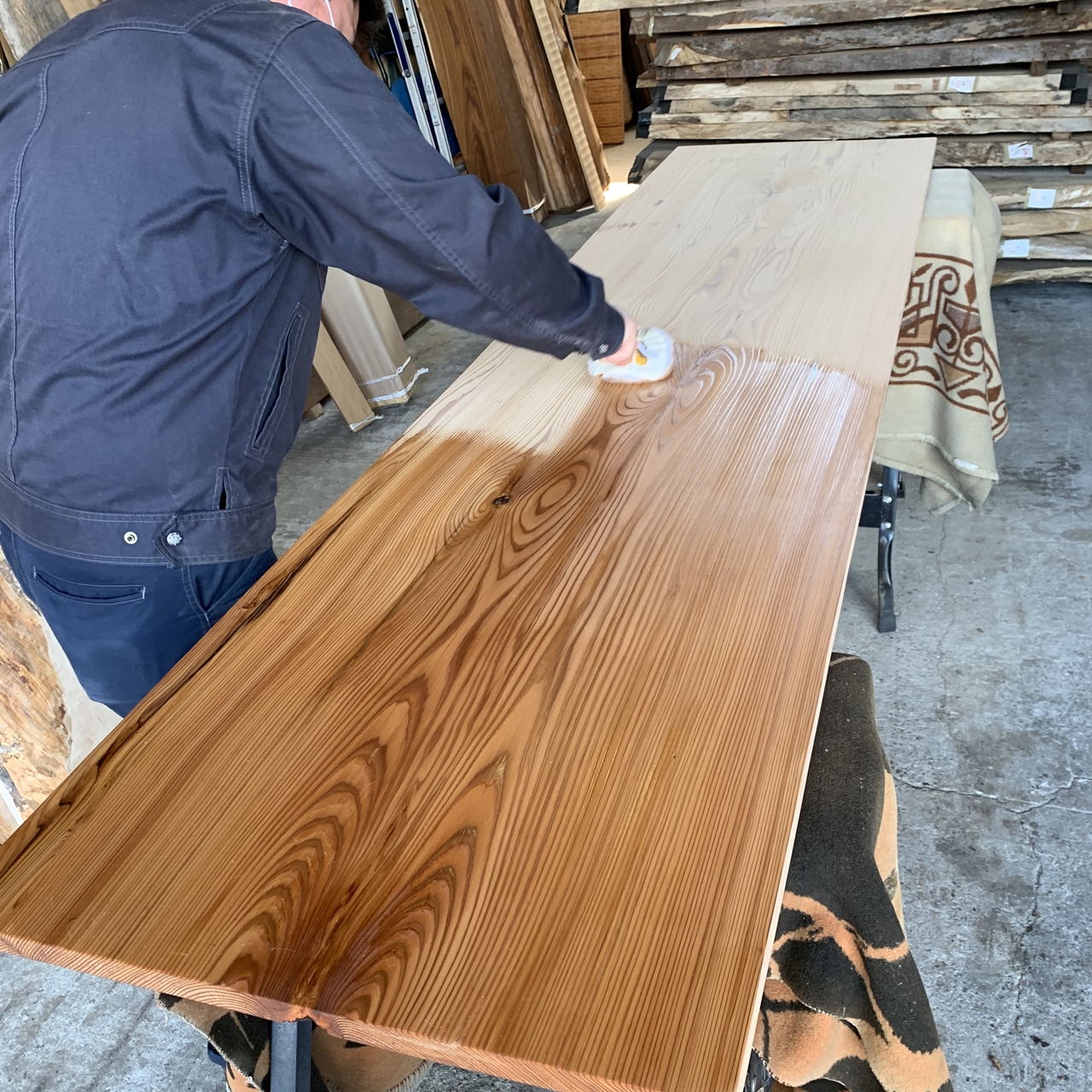 カウンターには薄い、、、杉一枚板 | 一枚板xオイル仕上げの専門店｜木