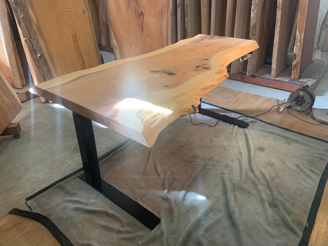 一枚板を「コンソールテーブル」の天板にいかが？ お客様の活用例と