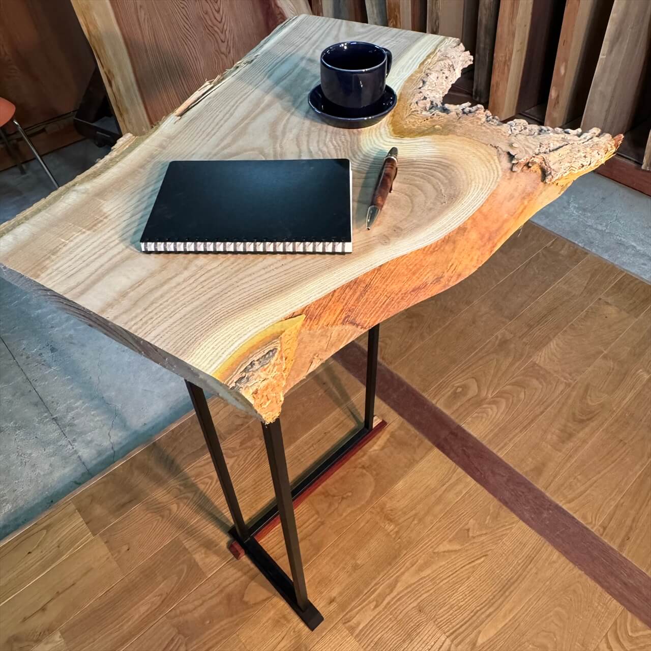専用】ナチュラルウッドのアイアンレッグテーブル エイジング塗装