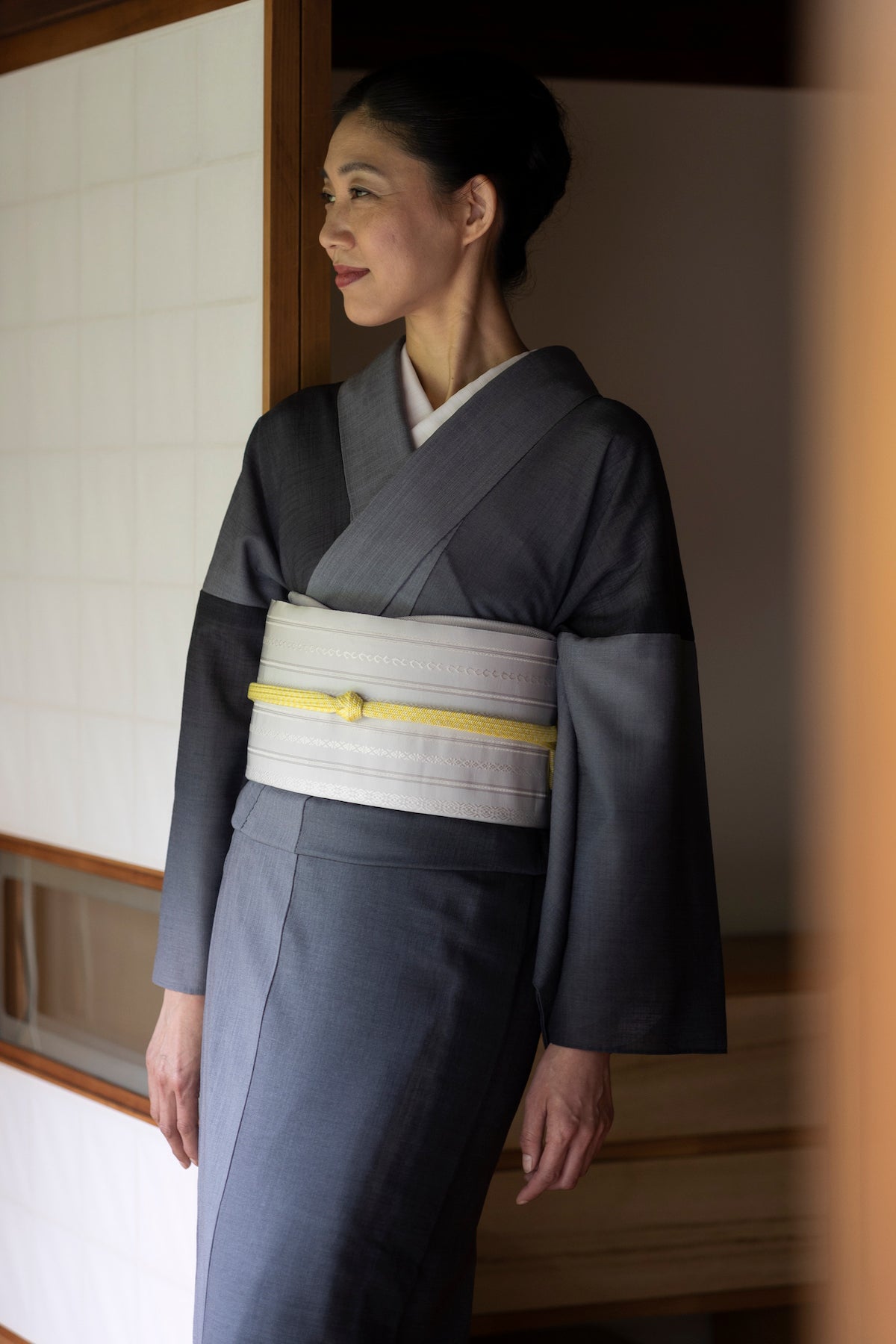 毎日の着物生活を可能にする上質な洗える着物 縦暈し[紅衣オリジナル