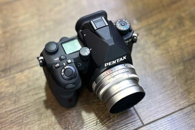シルバーのsmc PENTAX-FA 43mm f1.9 Limitedがやって来たぜ。メリー