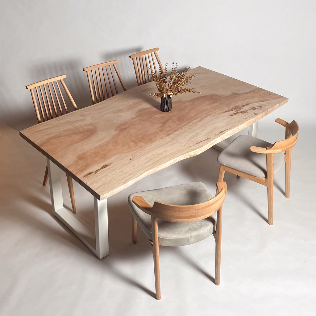 KIDOMEIMOKU 栃一枚板ダイニングテーブル｜190cm(6人掛け) – 【公式