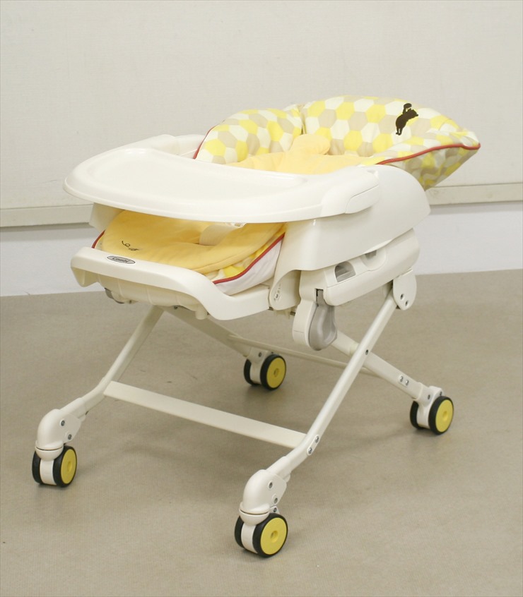 送料無料 ネムリラハニー くまのプーさん コンビ 手動ハイローチェア