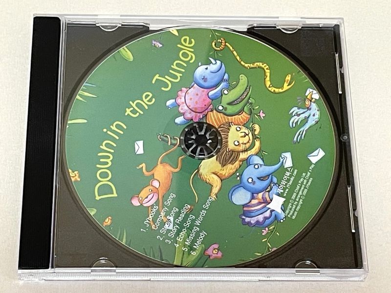 Down in the Jungle のCD付き英語絵本です。
