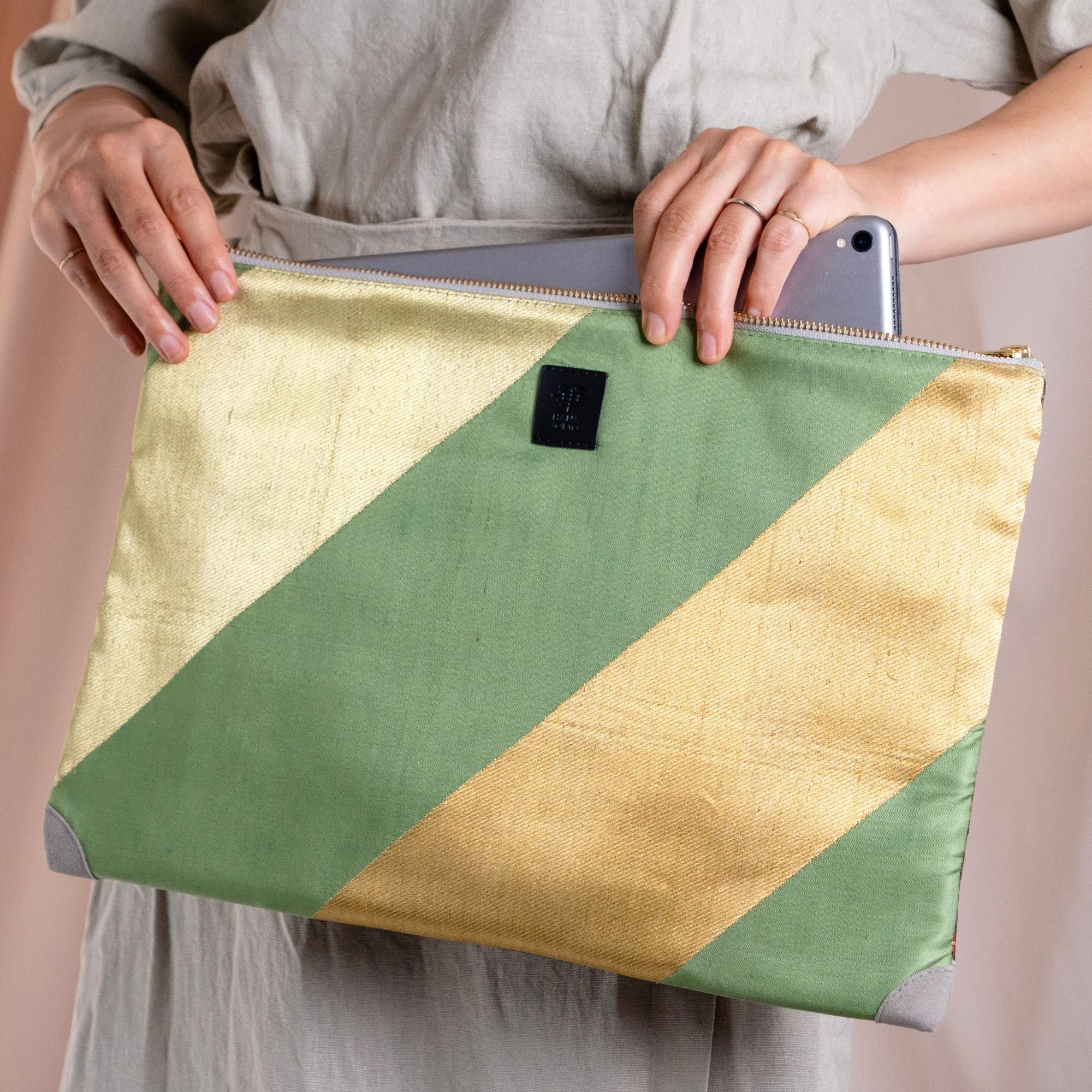 HANA TOKYO / 帯ノートパソコンケース [ ピスタチオグリーン×ゴールド