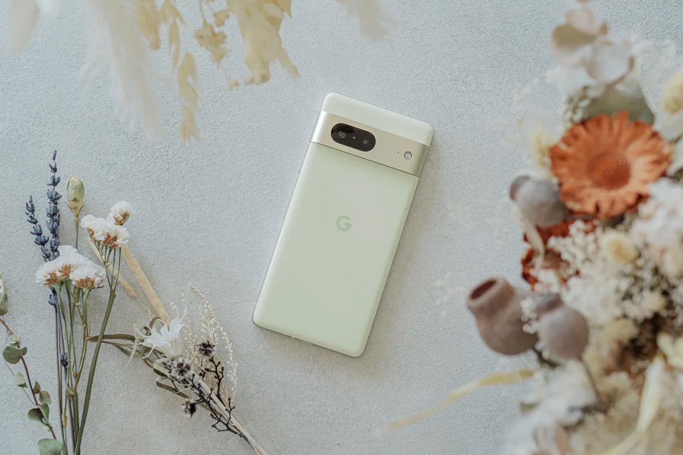 Google Pixel 7 レビュー！便利なAI機能と破格の値段でAndroidスマホの