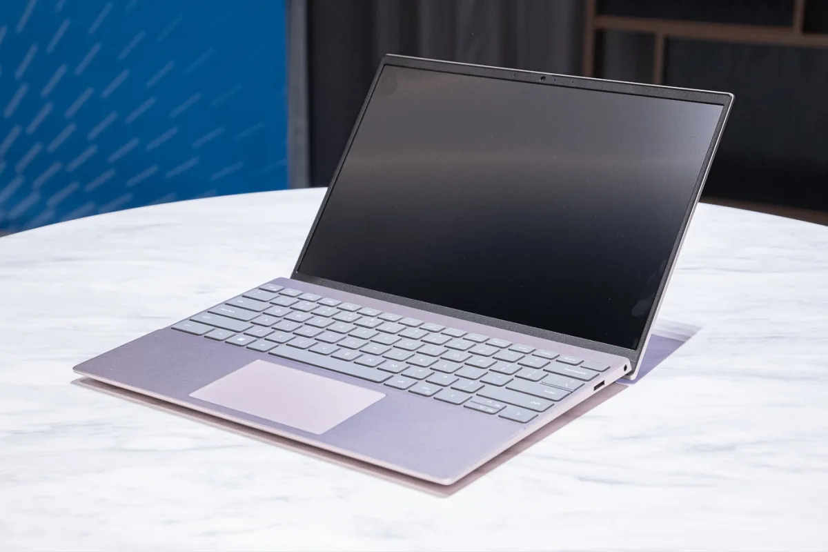 デル、 「Inspiron 13（5330）」 の新モデルを発表。 国内初となる