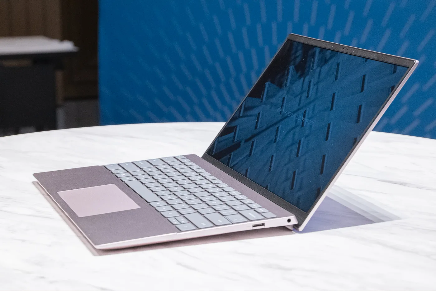 デル、 「Inspiron 13（5330）」 の新モデルを発表。 国内初となる