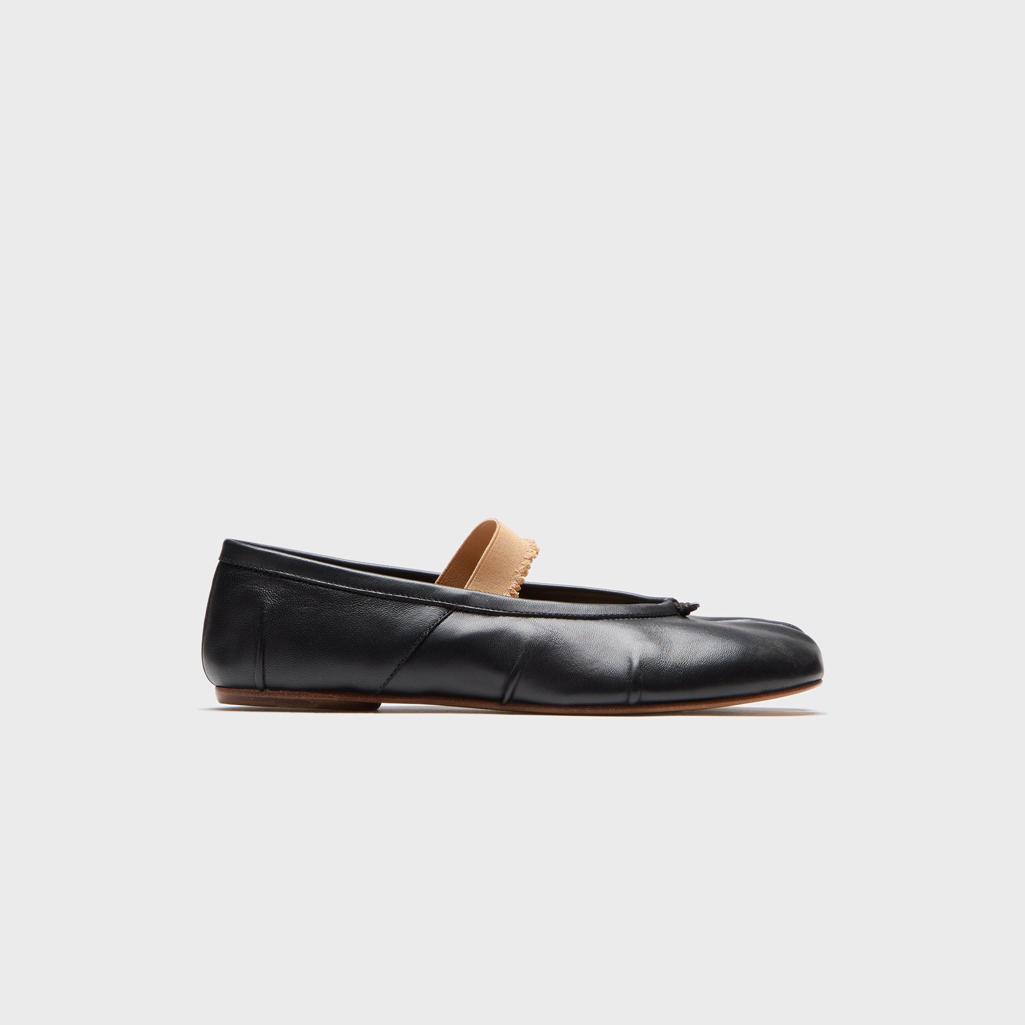 Maison Margiela Tabi Elastic Band Ballerina - Black / Nude – Kith
