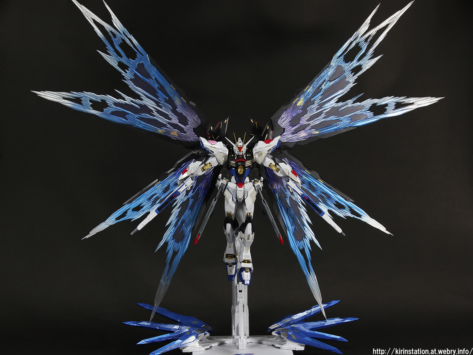 METAL BUILD ストライクフリーダムガンダム 光の翼