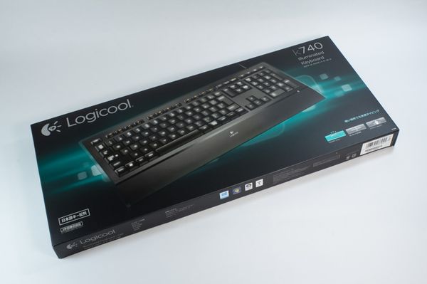 高さ9.3mmの極薄キーボード「Illuminated Keyboard k740レビュー