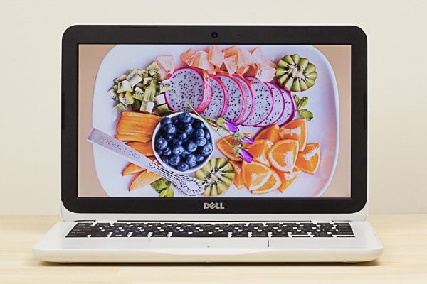 Dell Inspiron 11 3137 元箱付 初期化済み 小型ノートPC Dell Inspiron