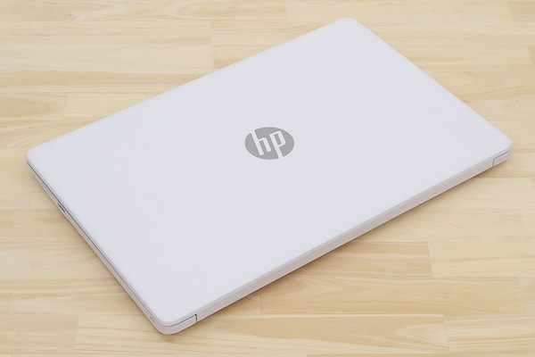 HP 15-db0000 レビュー：フルHDで使いやすい格安15.6インチノートPC