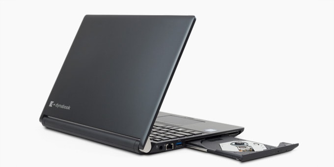 dynabook RZ83レビュー：光学ドライブ搭載でメモリー増設が簡単な