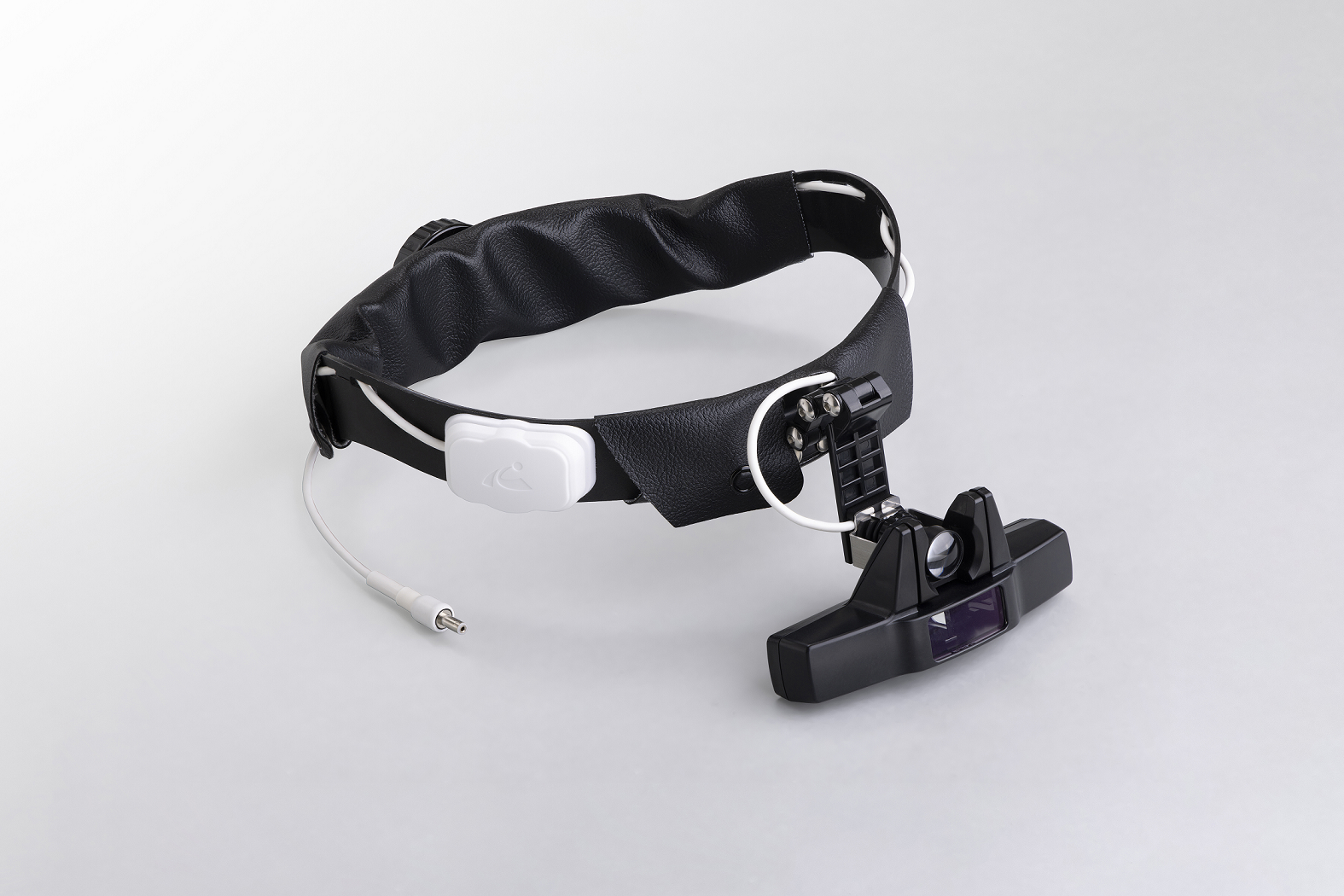 両眼立体視で耳、鼻、喉の診察 | 株式会社近藤研究所