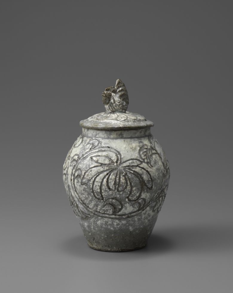 細川護煕の小壺 ―花入・骨壷・梅干し入れ展― 展覧会（2025） | 壺中居