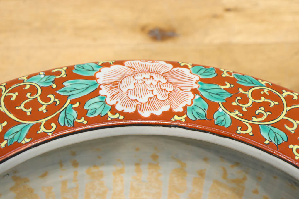 艶やかな色彩と絵柄が目を引く丸火鉢 DC6830 – 古福庵 [ KOFUKUAN