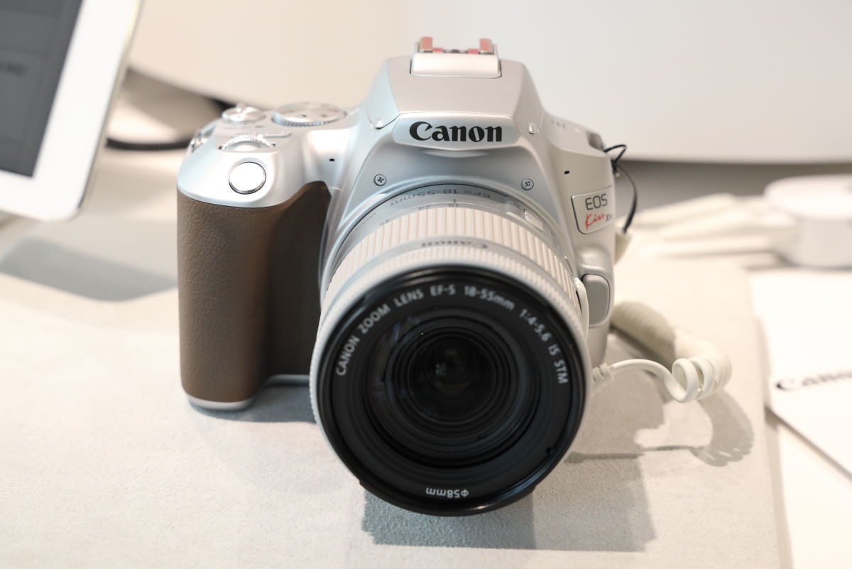 EOS Kiss X10新発売！実機を触ってみたEOSユーザーの感想 | 神戸