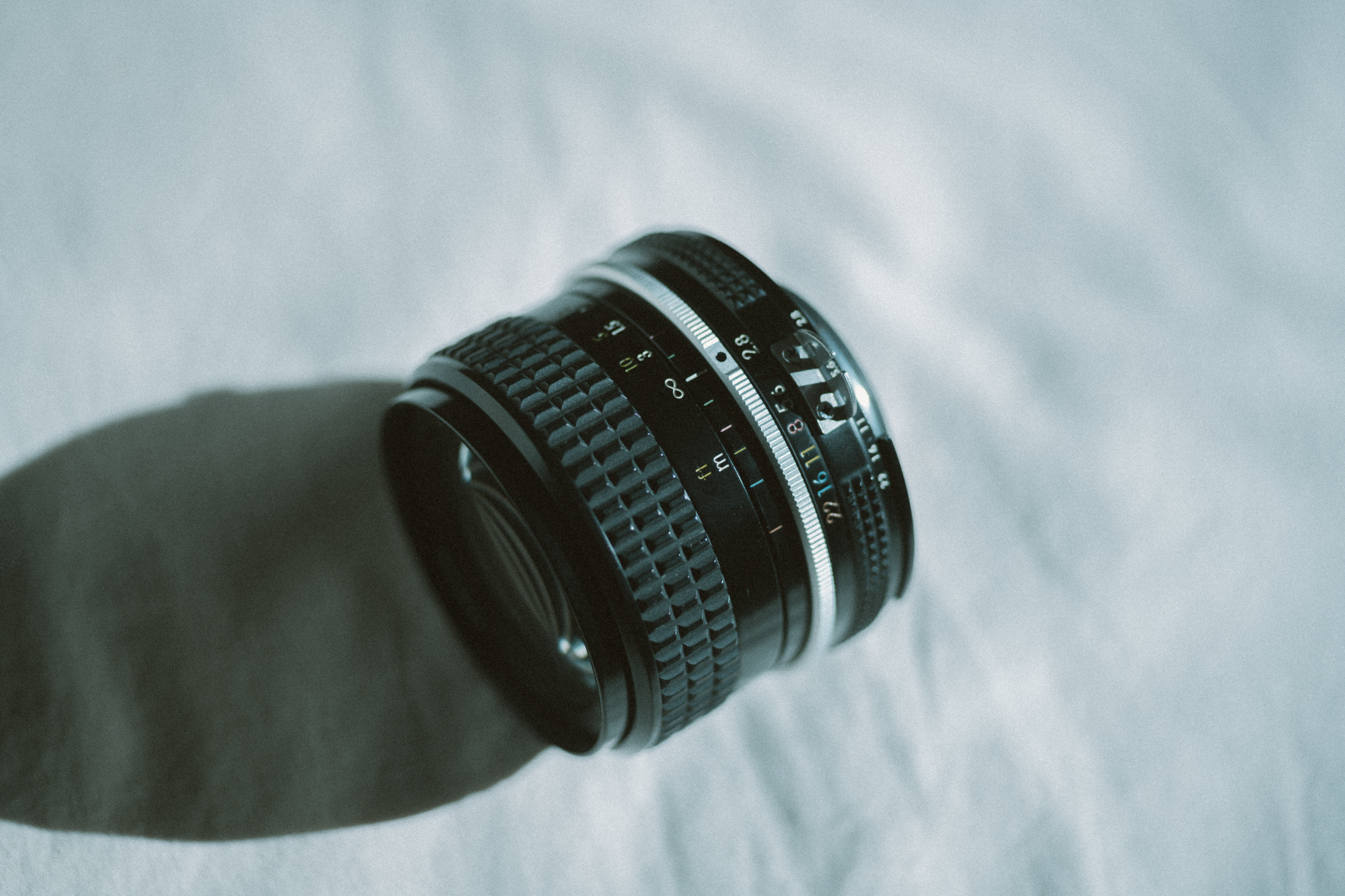 オールドレンズ】現役の広角レンズ「Ai NIKKOR 24mm f2.8」実写