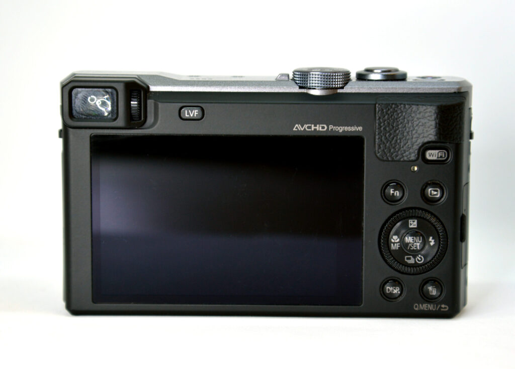 Panasonic Lumix DMC-ZS40 18 MP Full Spectrum Point and Shoot