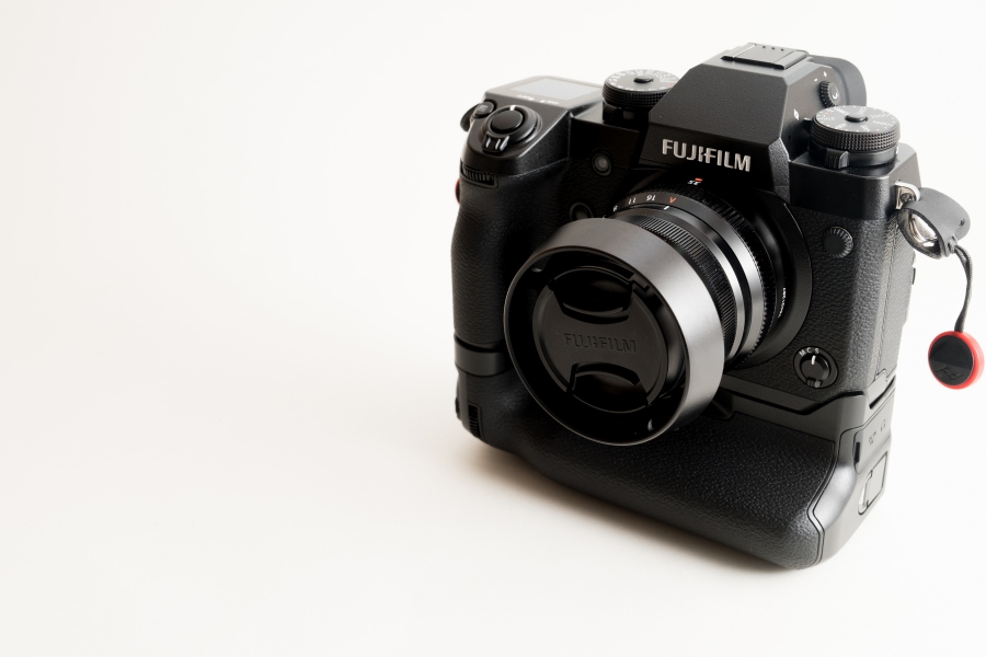 レビュー】X-H1専用縦位置パワーブースターグリップ VPB-XH1のサイズ感