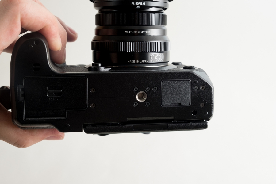 レビュー】X-H1専用縦位置パワーブースターグリップ VPB-XH1のサイズ感