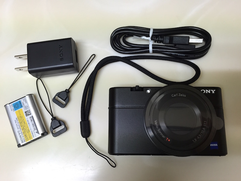 レビュー] 不朽の名機 SONY DSC-RX100を徹底レビュー [開封編