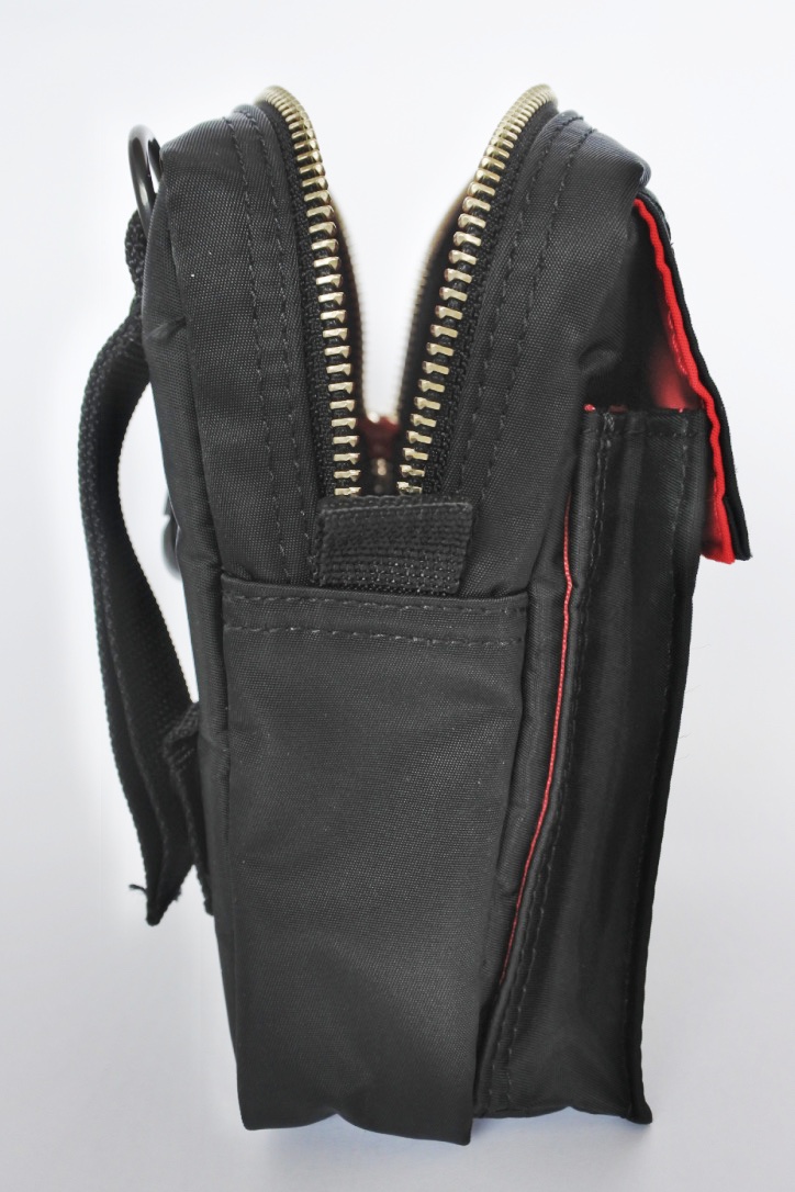 PORTERエルファインのミニショルダーバッグ】スマホ・財布を入れるのに