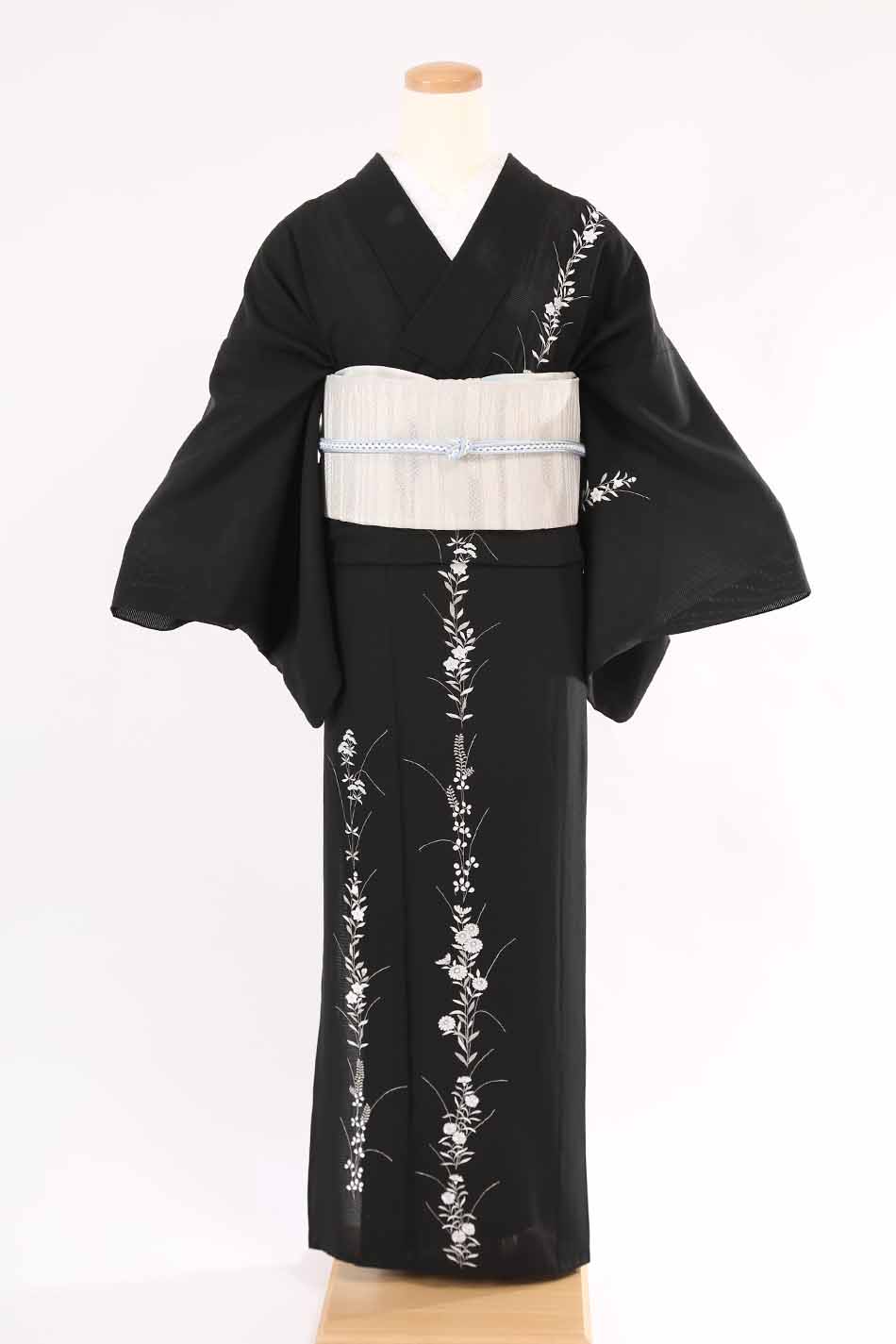 絽（夏物訪問着）【 No.K-232】黒地・縦ラインの刺繍 | 東京・銀座で