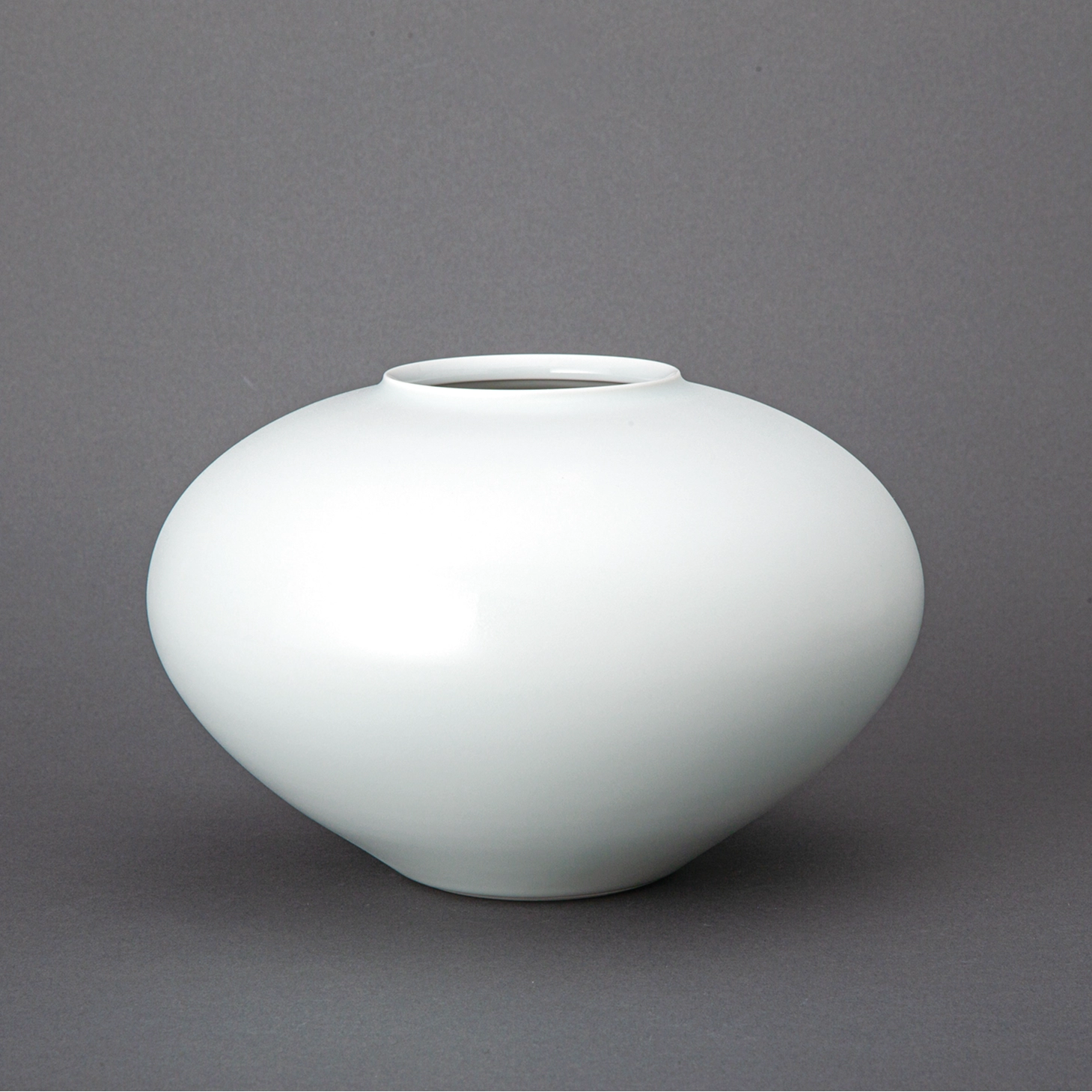 白磁壺(山田 公夫)｜ギャラリージャパン