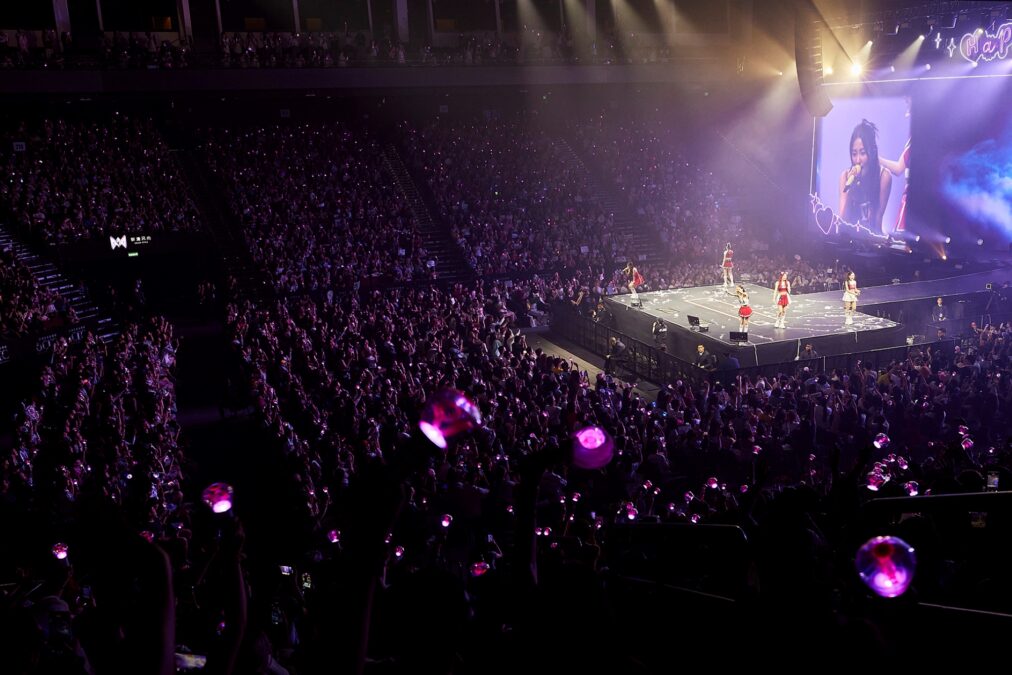 red velvet アイリーン 中華マカオ十周年 コンサートポロライト