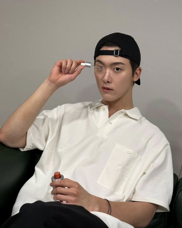 ASTRO」ユンサナ、こんなにかわいい化粧品のPRなんて | K-POP、韓国