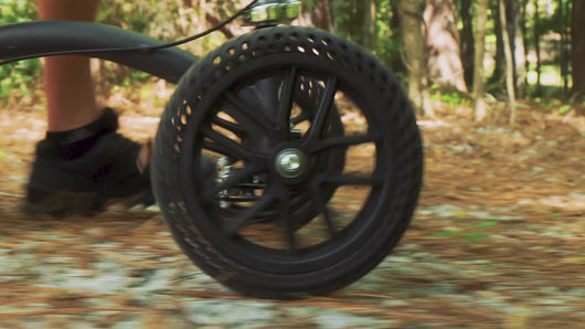 KneeRover® Quad HC - All Terrain Knee Walker In Matte Black