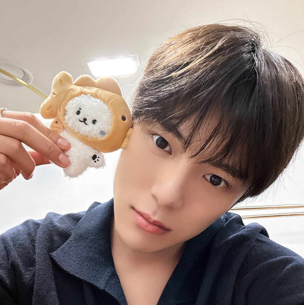 MONSTA X [2025 MONMUNGCHI X Winter Edition] Bungeoppang Costume