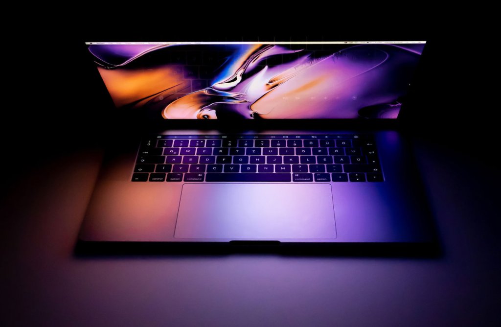 MacBook Pro 2020（M1チップ）13インチ 16GB 512GBの特徴 | カメラ