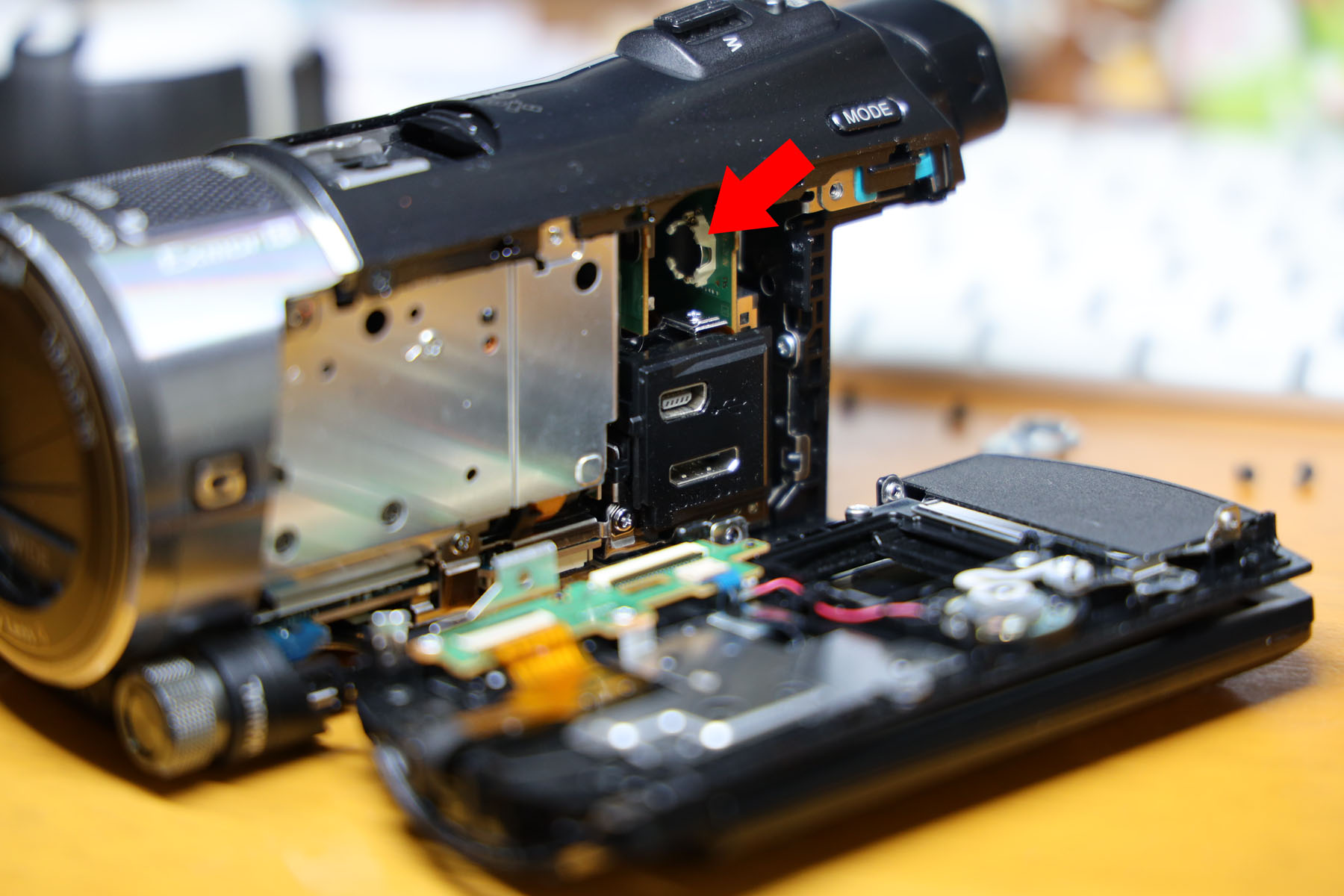 HDR-CX550の日付が保持されなくなったので、内蔵バッテリー交換 | クマ