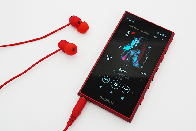 キングダム ハーツ」シリーズの20周年を記念した特別デザインの