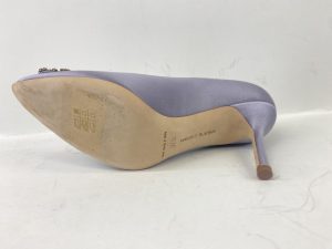 マノロ ブラニク(Manolo Blahnik)ハンギシ靴底補強 – 目黒駅の靴修理