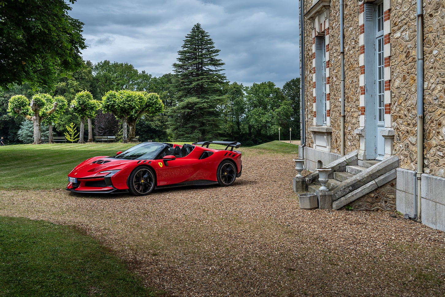 なんてフェラーリだ！ 全世界599台限定「SF90XX スパイダー」に驚愕