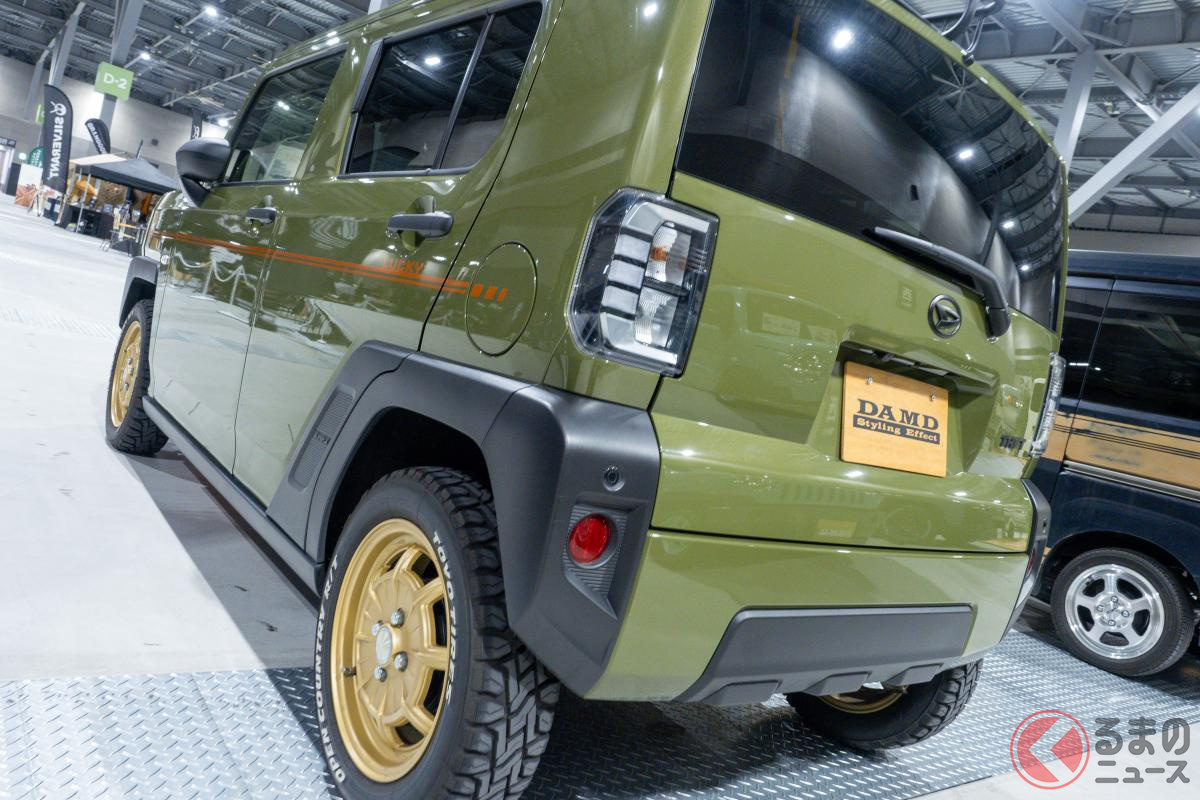 約230万円！ 旧車デザインのダイハツ「軽SUV」に反響多数！ 80年代