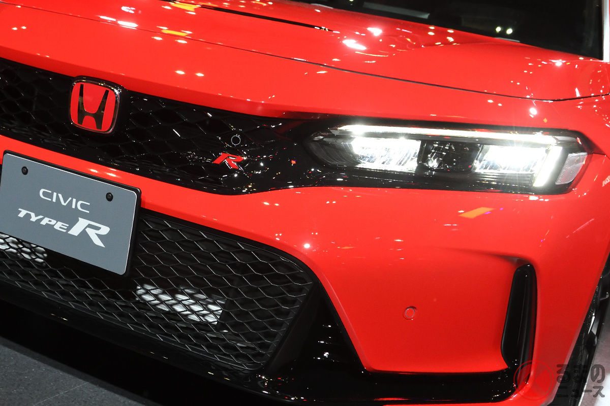 ホンダが斬新「シビックタイプR」初公開！ 精悍すぎる