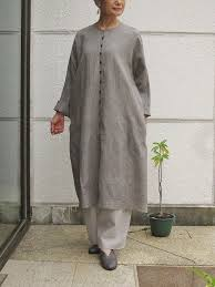 ヨーガンレールのワンピースが人気な理由は？着こなしや人気モデルも紹介！