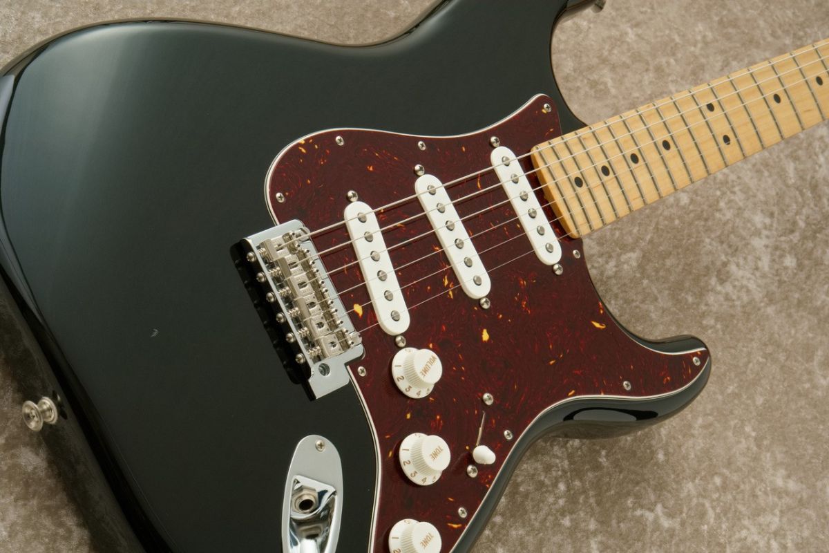 Player Stratocaster -Black- | 【クロサワ楽器店オンラインショップ