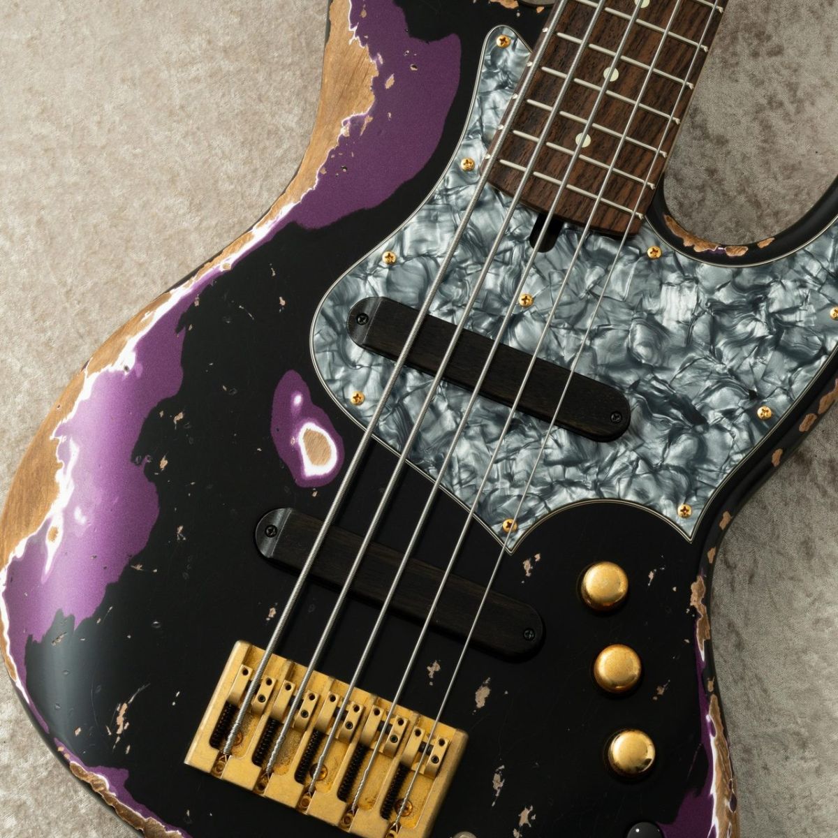 XJ-1T 5st Super Heavy Aged w/Matching Head, Gold Parts -Black Over