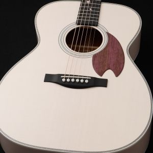 白 系、ハードケース、町田店のアコースティックギター検索結果一覧